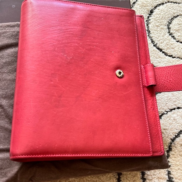 GILLIO A5 Pink w/ 25mm Gold Rings - Picture 4 of 11